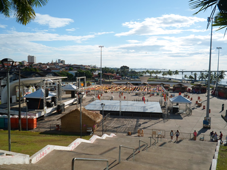 Arraial em São Luís antes da festa